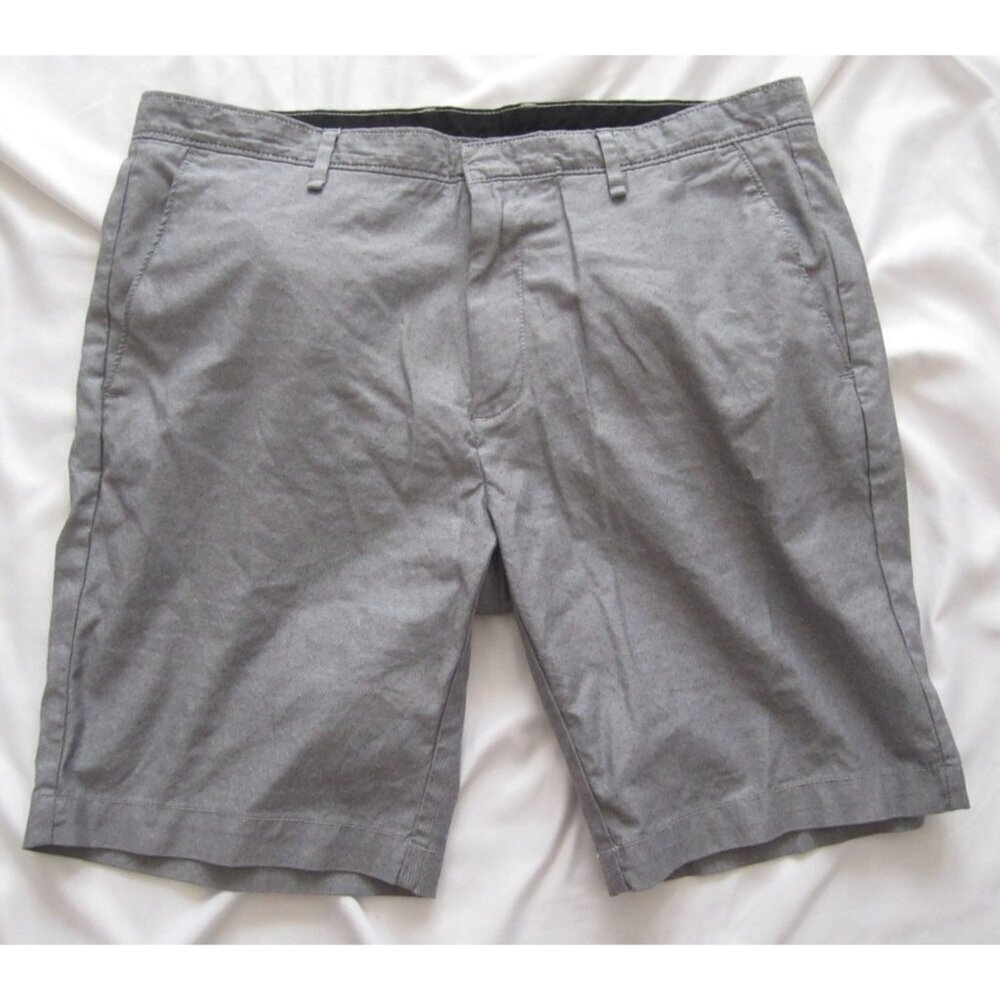 Men's Calvin Klein Slim Fit Shorts Sz 34 (MP383)